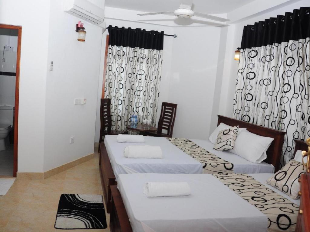 Sihilro Regency Hotel Udawalawe Bagian luar foto